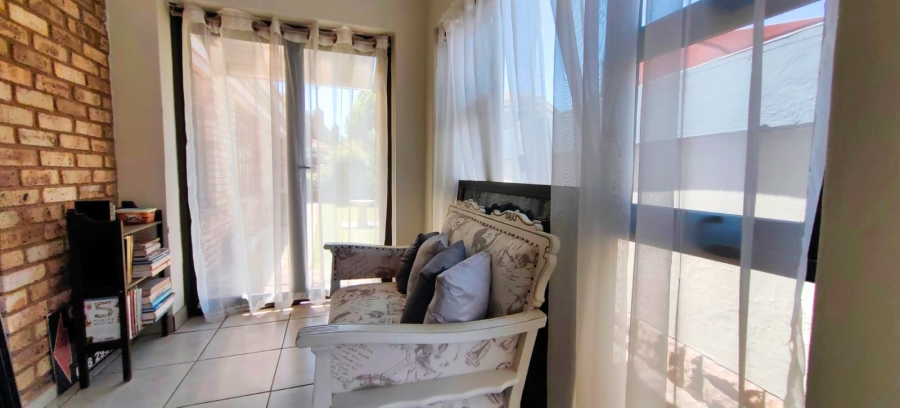 3 Bedroom Property for Sale in Grimbeeck Park North West